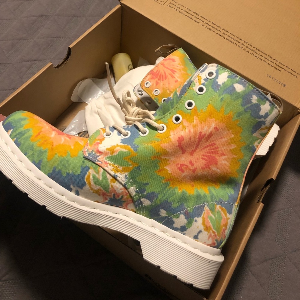NWT Doc Martens